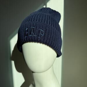 GAP Navy Knit Embroidered Logo Beanie Unisex – One Size